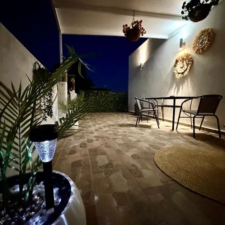 Bella 4 *