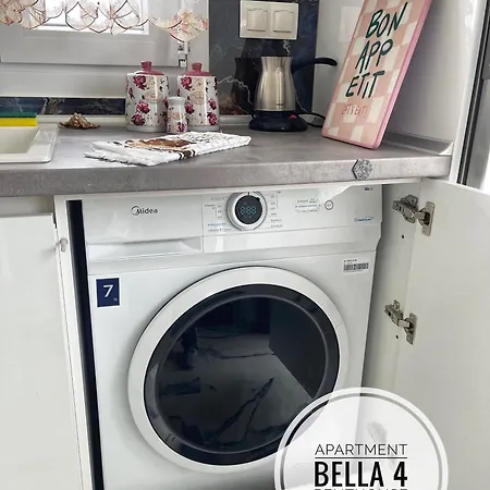 Bella 4 *